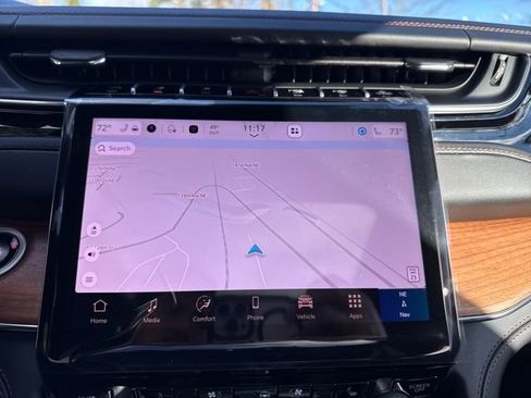 New 2025 Jeep Grand Cherokee L Summit image 24