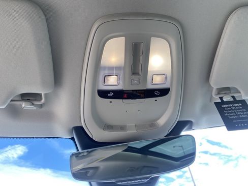 Used 2025 Volvo XC90 T8 Plus w/ Protection Package Premier image 28