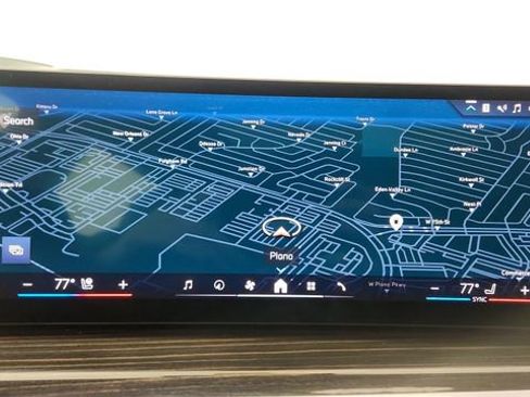 Used 2024 BMW X7 xDrive40i w/ M Sport Package image 49