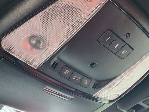 Used 2022 Dodge Durango R/T w/ Blacktop Package AWD/4WD image 19