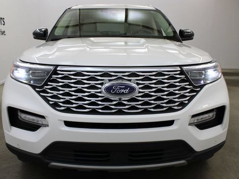 Used 2022 Ford Explorer Platinum w/ Equipment Group 601A AWD/4WD image 7