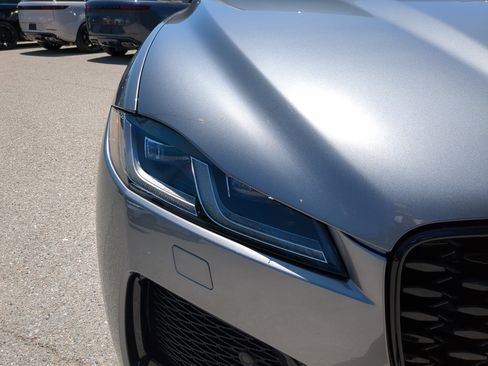 New 2026 Jaguar F-PACE R-Dynamic S image 6