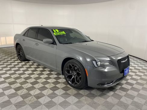 Used 2019 Chrysler 300 S RWD image 16