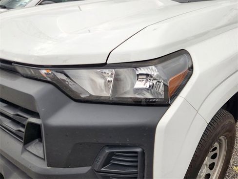 Used 2023 Chevrolet Colorado W/T w/ WT Convenience Package image 6