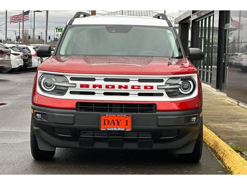 Used 2023 Ford Bronco Sport Heritage image 11