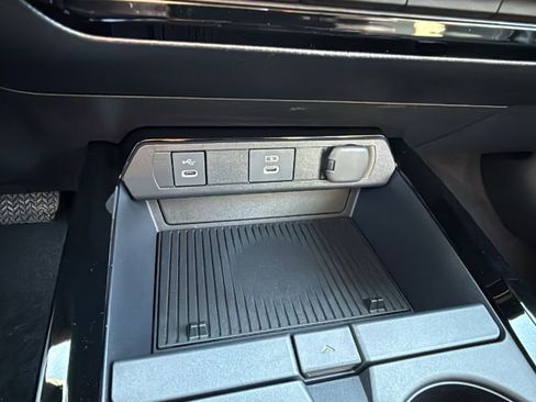 New 2026 Toyota Prius Plug-In Hybrid image 27