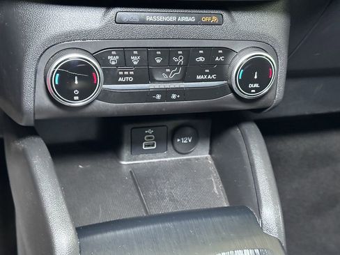 Certified 2025 Ford Escape ST-Line image 37