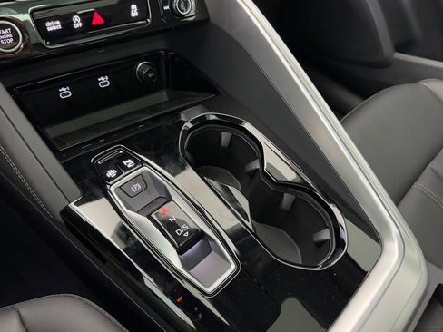 New 2025 Audi Q5 Premium Plus image 21