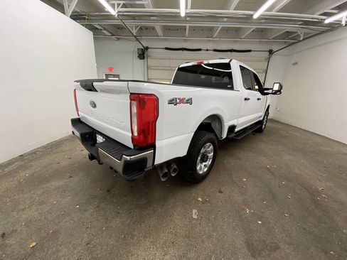 Used 2024 Ford F350 XLT image 6