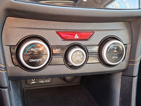 Used 2023 Subaru Crosstrek 2.5i Limited w/ Moonroof Package image 15