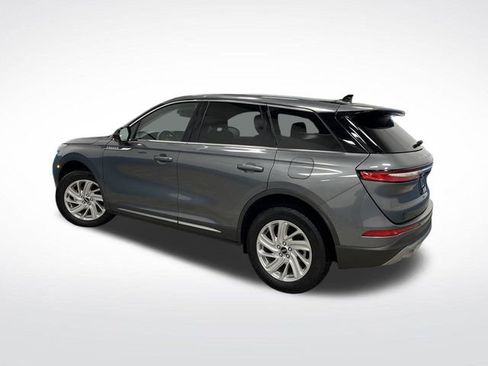 Used 2024 Lincoln Corsair AWD image 3