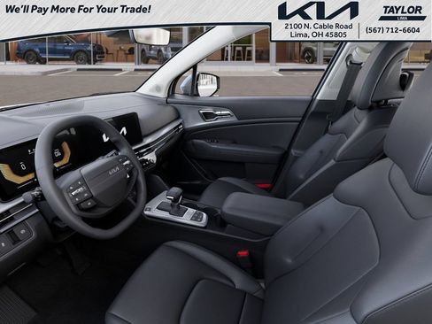 New 2026 Kia Sportage EX FWD image 17