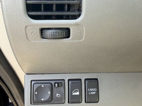 Used 2014 Nissan Frontier SV w/ SV Value Truck Package AWD/4WD image 17