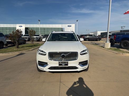 Used 2023 Volvo XC90 B6 Ultimate w/ Protection Package Premier image 9