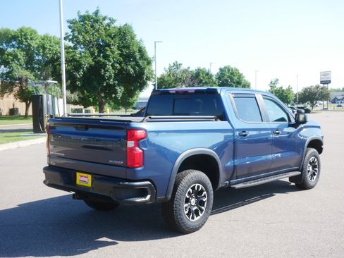 Used 2022 Chevrolet Silverado 1500 ZR2 w/ Technology Package AWD/4WD image 7