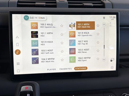 Used 2025 Land Rover Defender 110 X-Dynamic SE AWD/4WD image 24