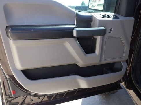 Used 2018 Ford F150 XLT w/ Equipment Group 302A Luxury RWD image 10