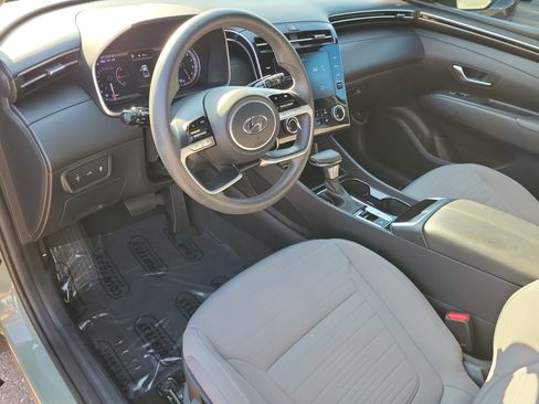 Used 2023 Hyundai Santa Cruz SE image 18