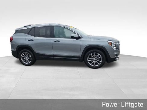 Used 2024 GMC Terrain SLT FWD image 30