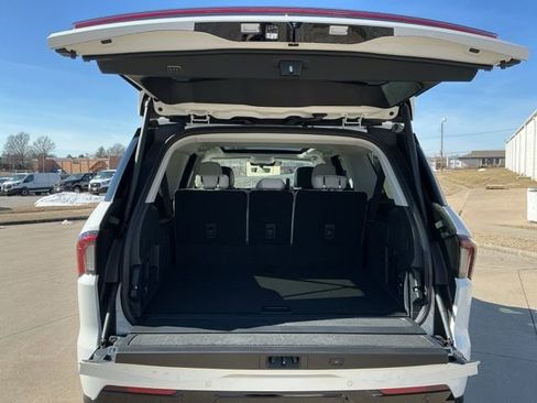 New 2026 Lincoln Navigator L Reserve AWD/4WD image 10