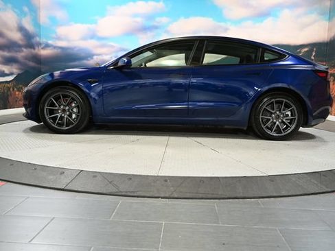 Used 2023 Tesla Model 3 Standard Range RWD image 4