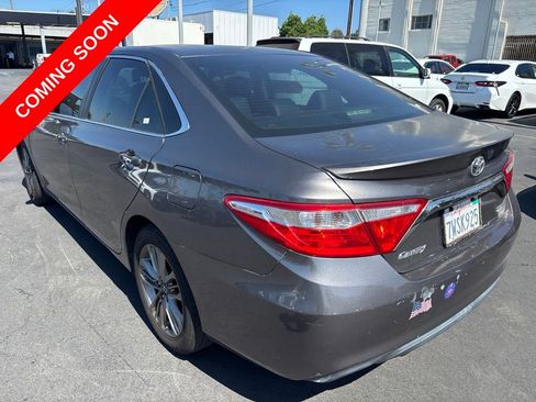 Used 2017 Toyota Camry SE FWD image 6