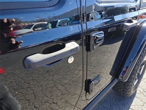 Used 2022 Jeep Wrangler Unlimited Rubicon w/ LED Lighting Group image 13