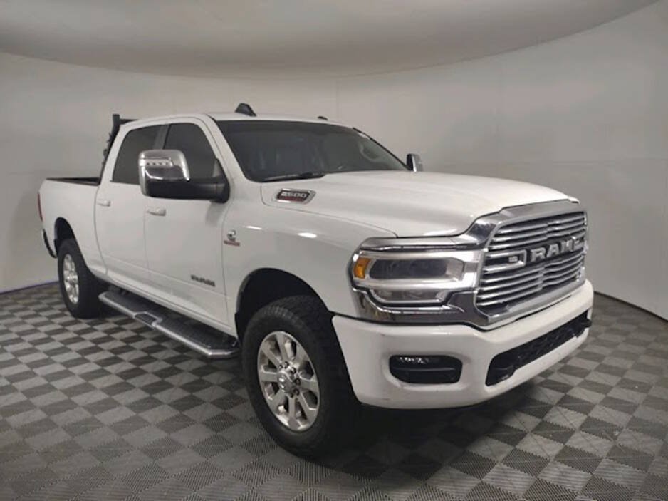 Used 2023 RAM 2500 Laramie AWD/4WD image 3