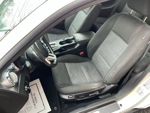 Used 2008 Ford Mustang Premium image 19