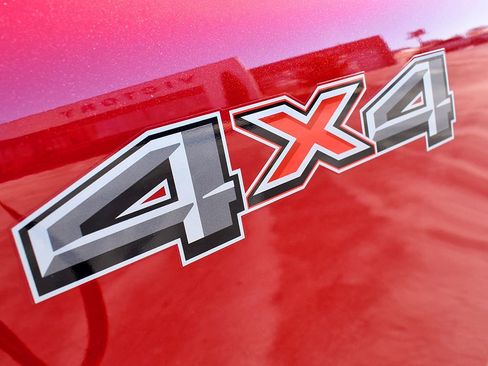 Used 2023 Ford F250 Lariat w/ Chrome Package image 17