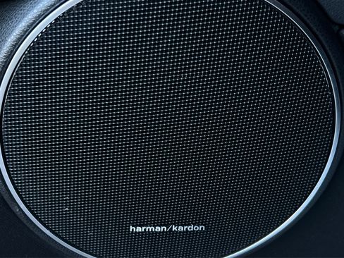 Used 2013 Mercedes-Benz C 250 Sedan image 20