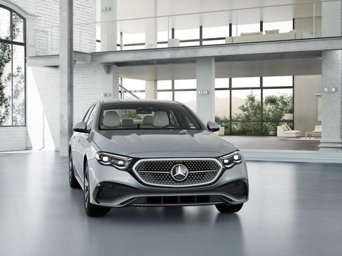 New 2026 Mercedes-Benz E 450 4MATIC Sedan image 8