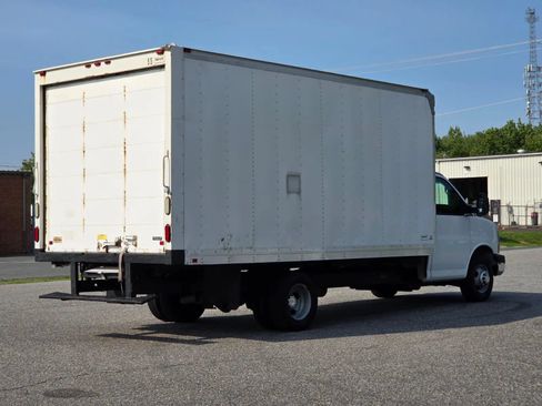 Used 2014 Chevrolet Express 3500 Extended RWD image 7
