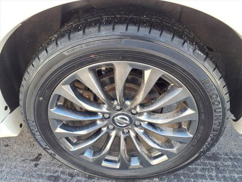 Used 2020 Nissan Armada Platinum w/ Platinum Reserve Package image 11