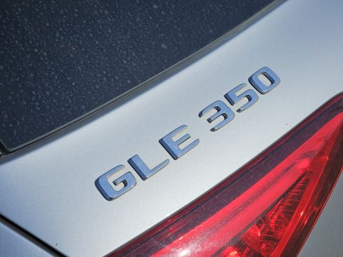 Used 2022 Mercedes-Benz GLE 350 image 13