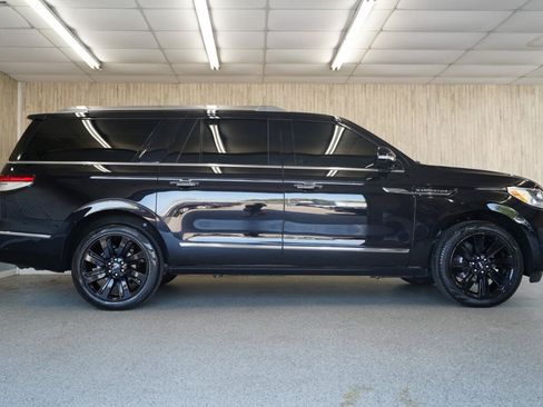 Used 2024 Lincoln Navigator L Reserve AWD/4WD image 6