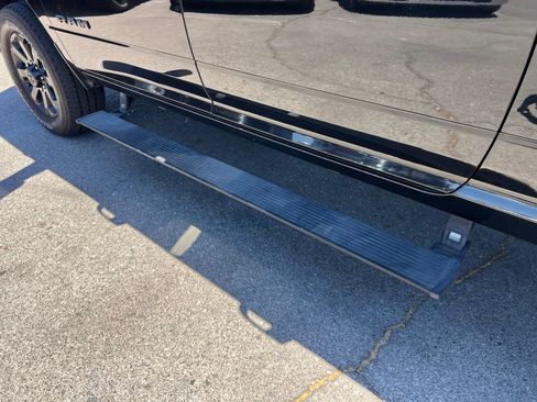 Used 2023 RAM 3500 Laramie AWD/4WD image 28