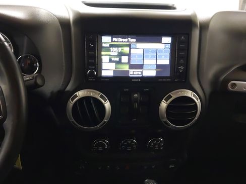 Used 2014 Jeep Wrangler Unlimited Sahara w/ Max Tow Package image 21