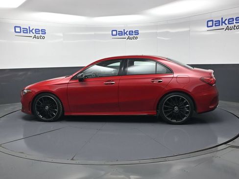 Used 2022 Mercedes-Benz A 220 4MATIC image 4
