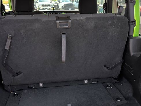 Used 2019 Jeep Wrangler Sport AWD/4WD image 18