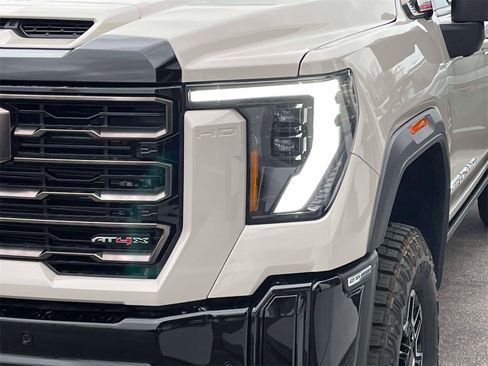 New 2026 GMC Sierra 2500 AT4X w/ LPO, Black Badging Package image 9