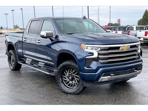 Used 2022 Chevrolet Silverado 1500 High Country AWD/4WD image 2