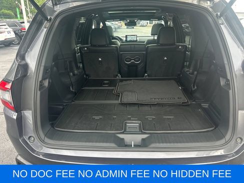 Used 2025 Honda Pilot Black Edition image 25