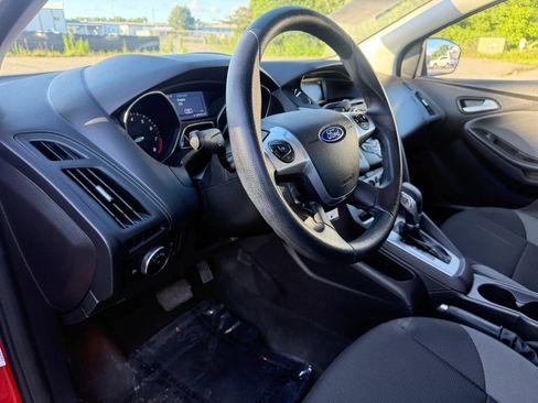 Used 2014 Ford Focus SE FWD image 17