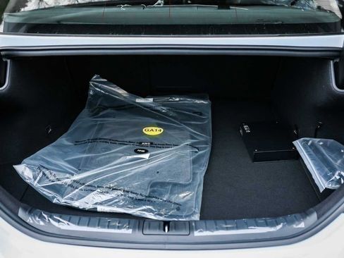 New 2026 Genesis G70 2.5T image 8