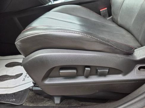 Used 2017 GMC Terrain SLT w/ Open Road Package FWD image 13