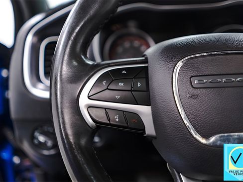 Used 2018 Dodge Charger SXT Plus w/ Driver Convenience Group image 11