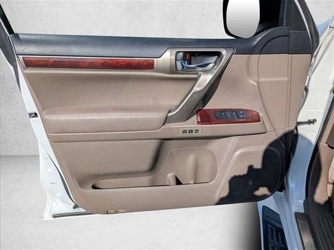 Used 2010 Lexus GX 460 image 23