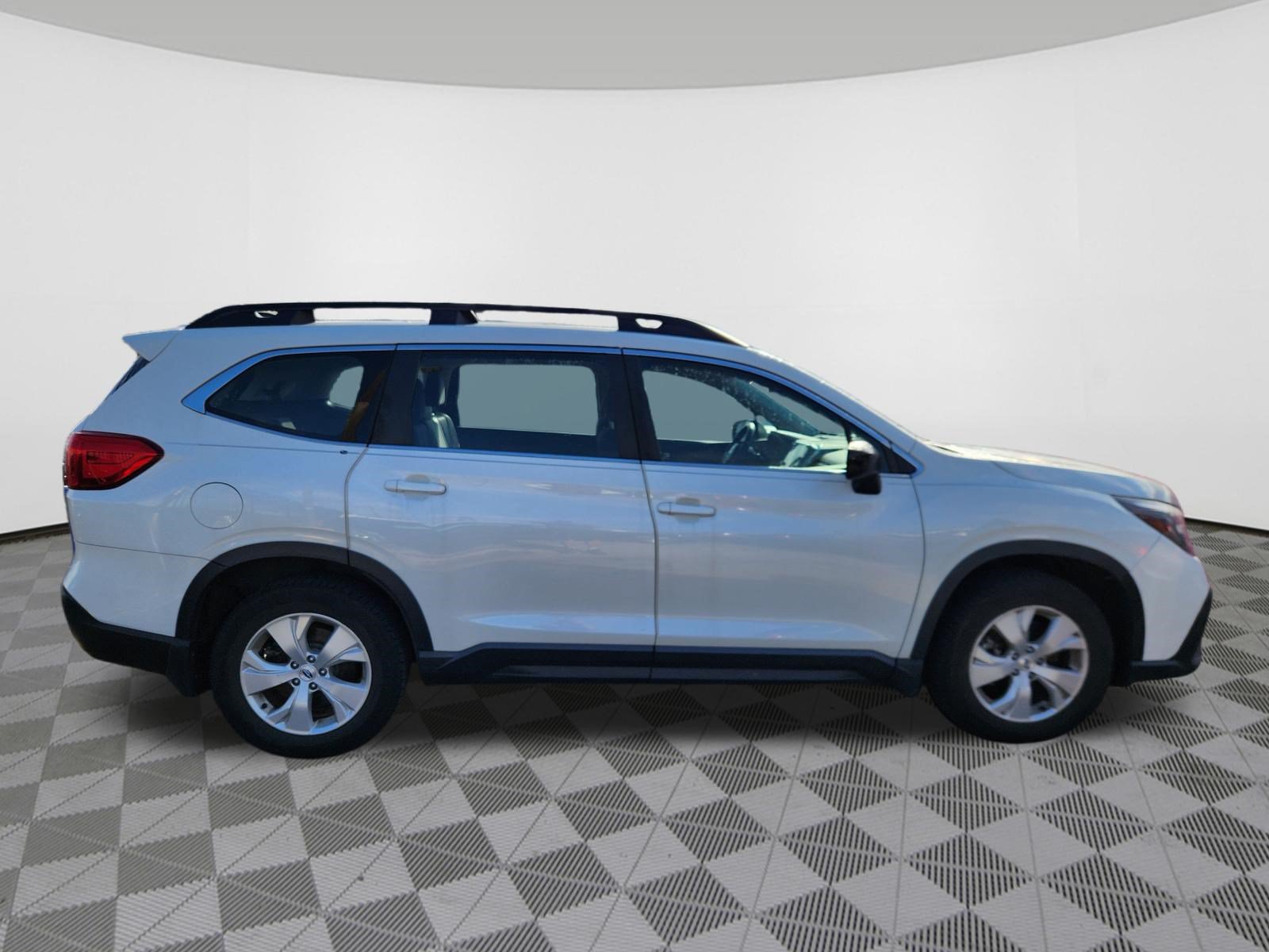 Used 2023 Subaru Ascent 8-Passenger AWD/4WD image 6