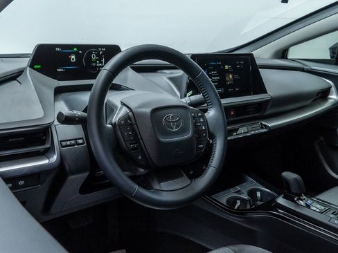 Used 2026 Toyota Prius LE image 4